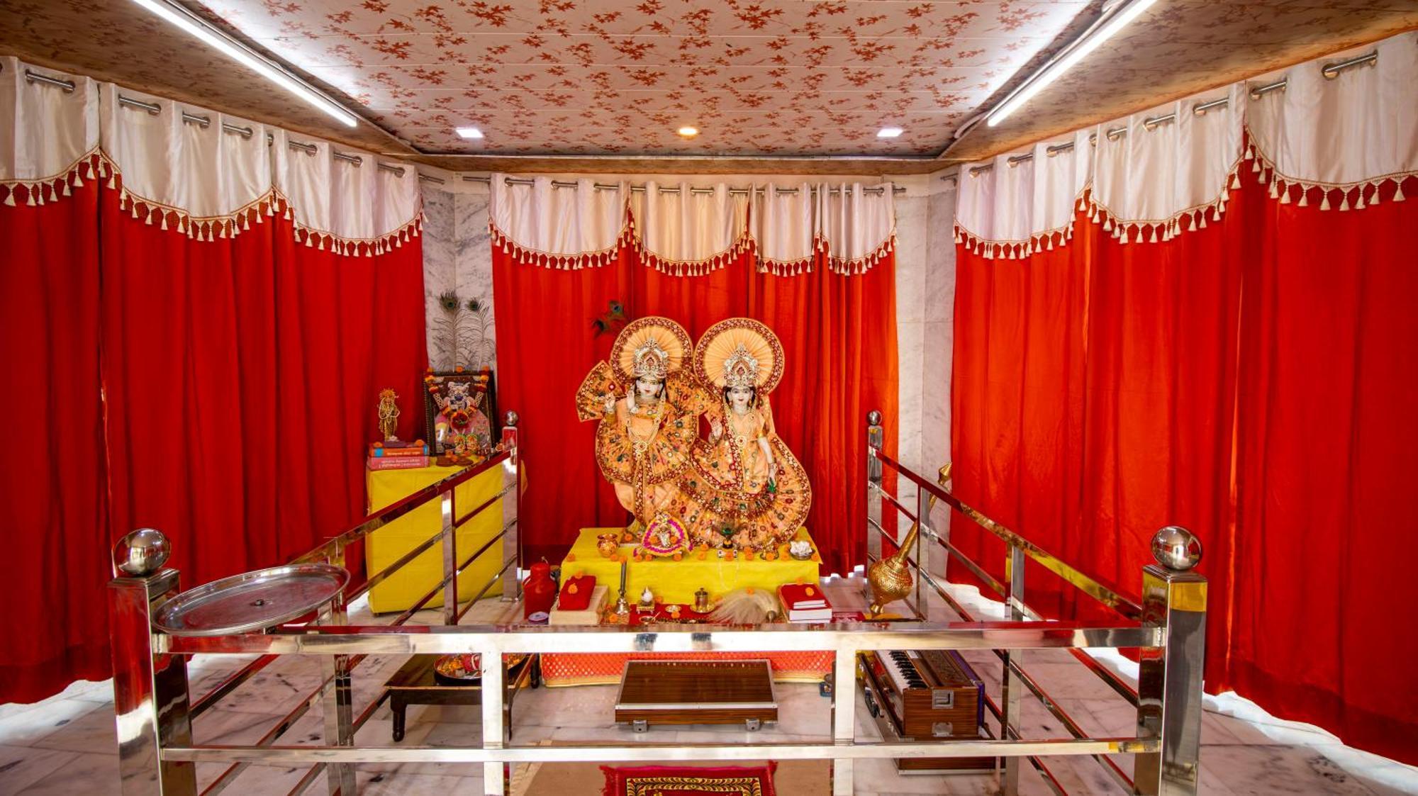 Elegance Resort Vrindāvan Екстериор снимка