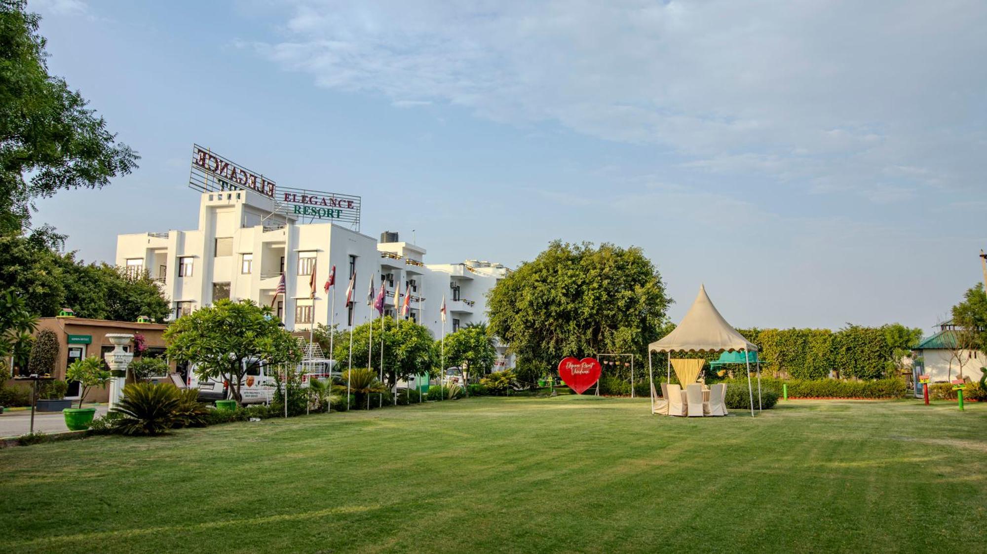 Elegance Resort Vrindāvan Екстериор снимка