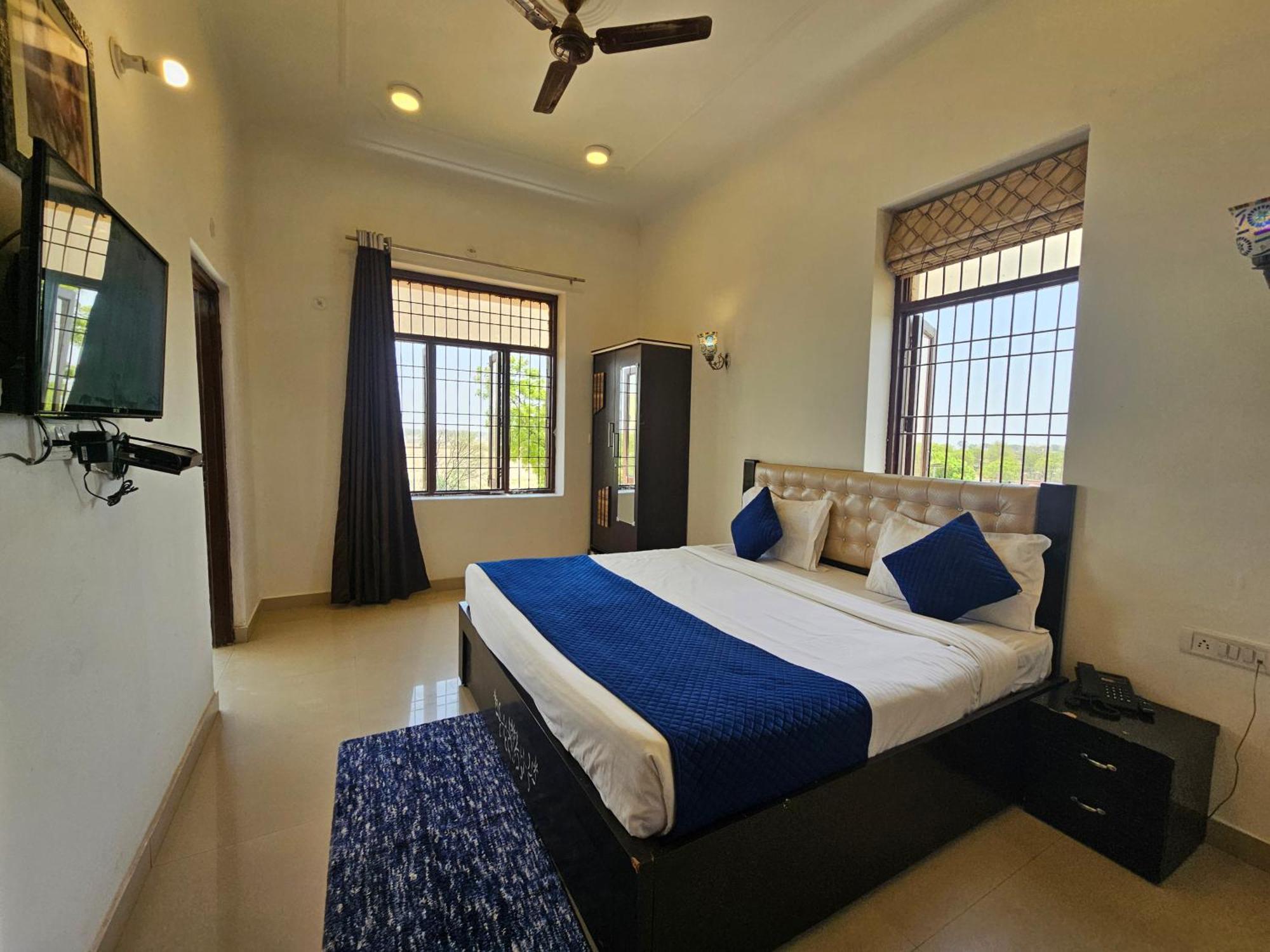 Elegance Resort Vrindāvan Екстериор снимка