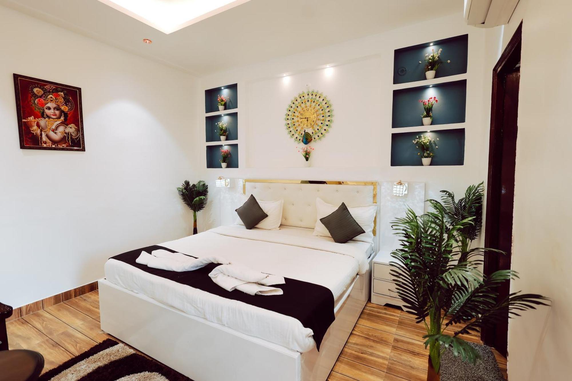 Elegance Resort Vrindāvan Екстериор снимка